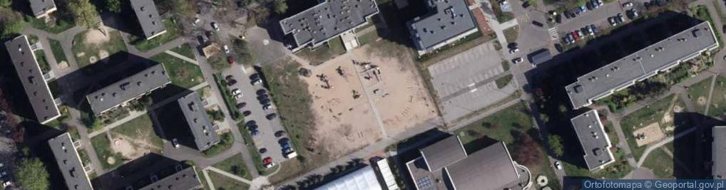 Zdjęcie satelitarne Plac zabaw, Ogródek