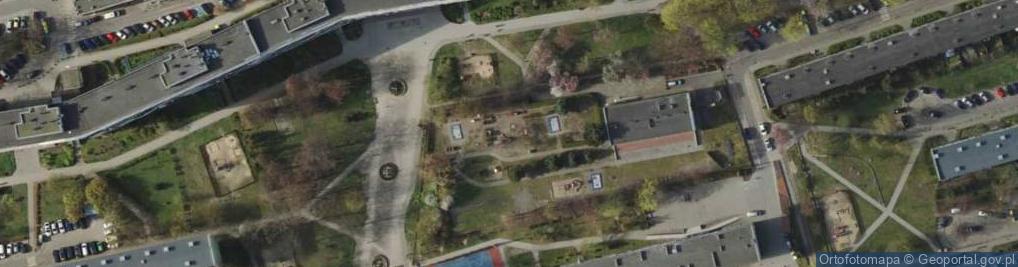 Zdjęcie satelitarne Plac zabaw, Ogródek