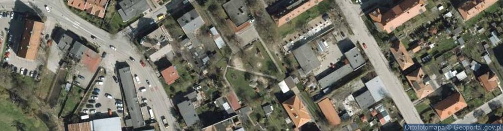 Zdjęcie satelitarne Plac zabaw, Ogródek