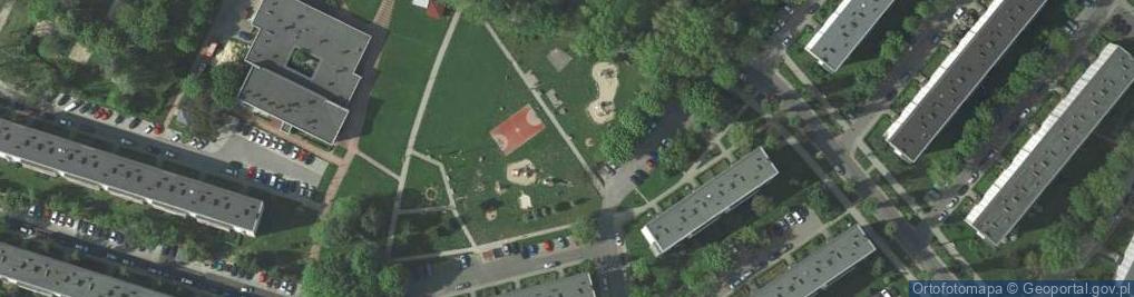 Zdjęcie satelitarne Plac zabaw, Ogródek