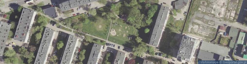 Zdjęcie satelitarne Plac zabaw, Ogródek