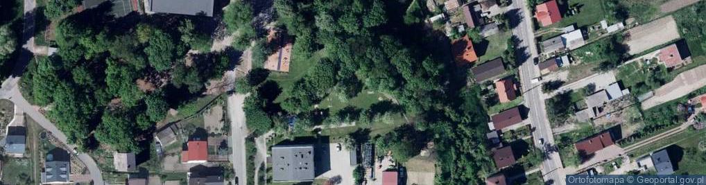 Zdjęcie satelitarne Plac zabaw, Ogródek