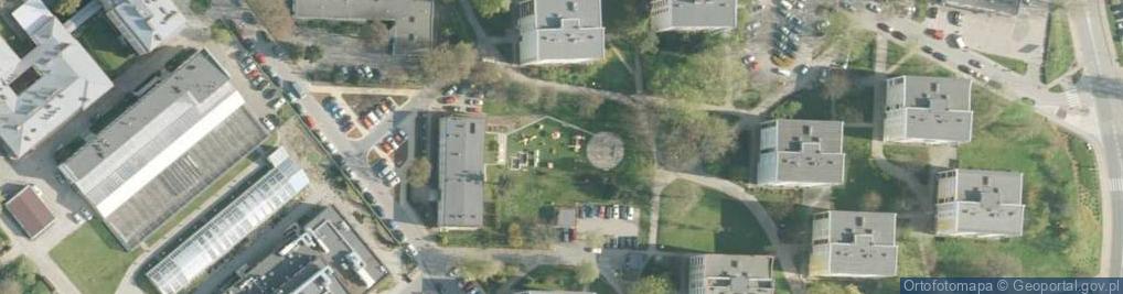 Zdjęcie satelitarne Plac zabaw, Ogródek