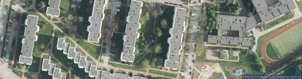 Zdjęcie satelitarne Plac zabaw, Ogródek