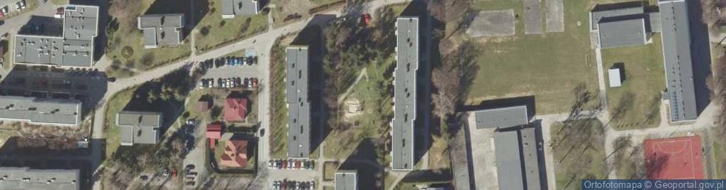 Zdjęcie satelitarne Plac zabaw, Ogródek
