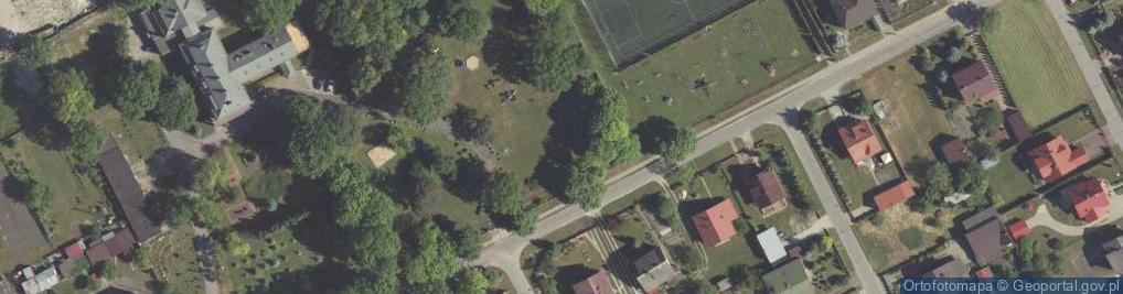 Zdjęcie satelitarne Plac zabaw, Ogródek