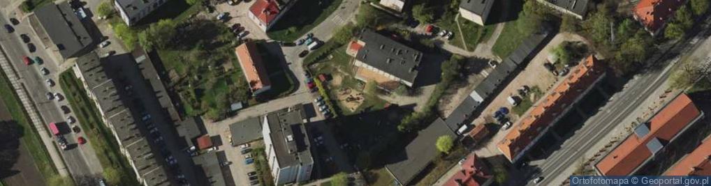Zdjęcie satelitarne Plac zabaw, Ogródek