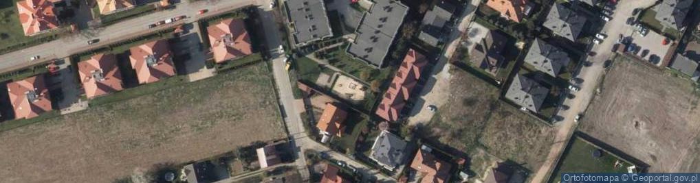 Zdjęcie satelitarne Plac zabaw, Ogródek