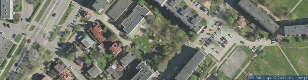 Zdjęcie satelitarne Plac zabaw, Ogródek