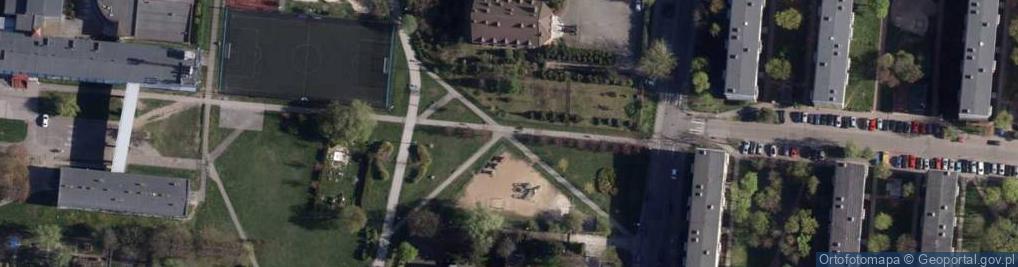 Zdjęcie satelitarne Plac zabaw, Ogródek