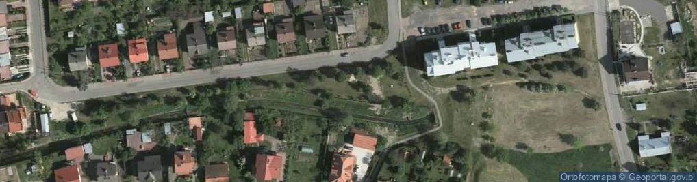 Zdjęcie satelitarne Plac zabaw, Ogródek