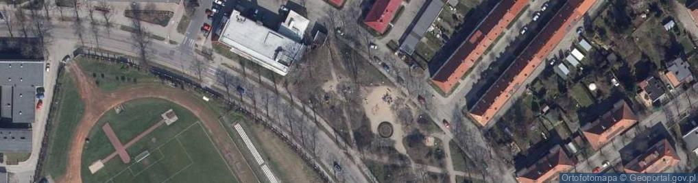 Zdjęcie satelitarne Plac zabaw, Ogródek