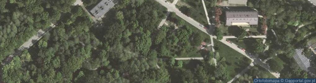 Zdjęcie satelitarne Plac zabaw, Ogródek