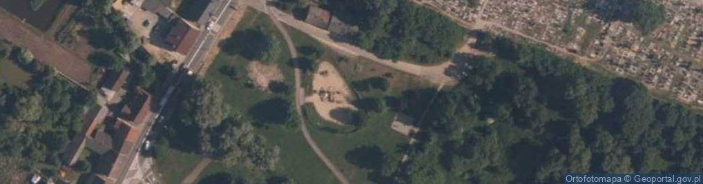 Zdjęcie satelitarne Plac zabaw, Ogródek
