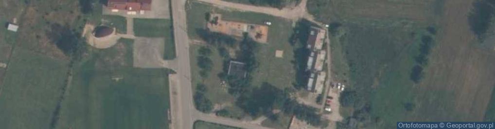 Zdjęcie satelitarne Plac zabaw, Ogródek