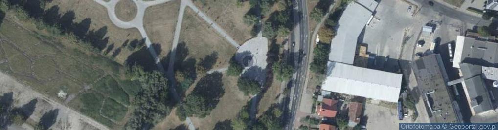 Zdjęcie satelitarne Dwie tańczące kobiety