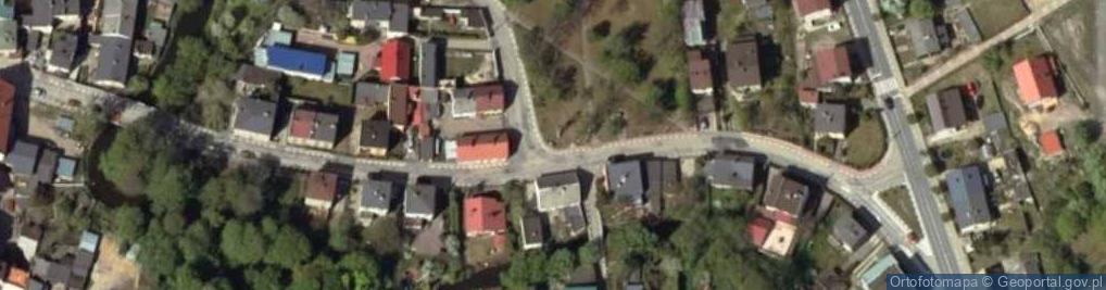 Zdjęcie satelitarne informacja o dawnym cmentarzu ewangelickim czynnym do 1945 r