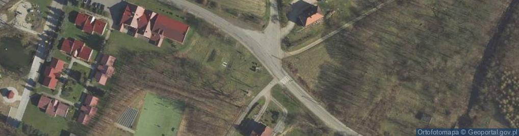 Zdjęcie satelitarne Lotnikom polskim z 1944r. niosacym pomoc Warszawie