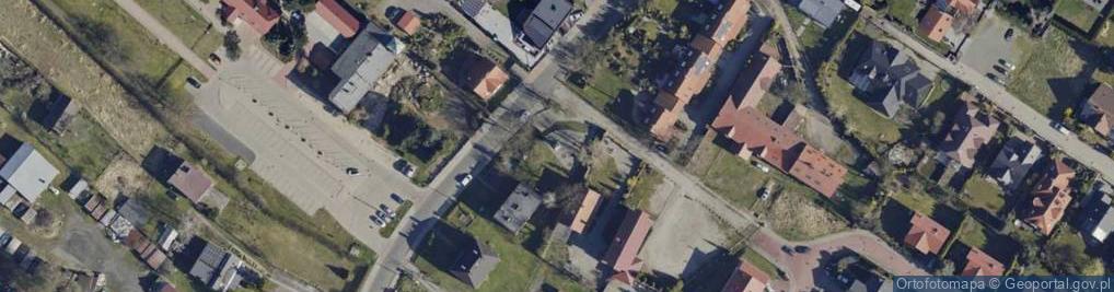 Zdjęcie satelitarne Obelisk ku czci mieszkańców Starych Gliwic poległych w I wojnie