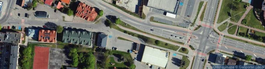 Zdjęcie satelitarne Obelisk upamiętniający ofiary pierwszego nalotu niemieckiego na