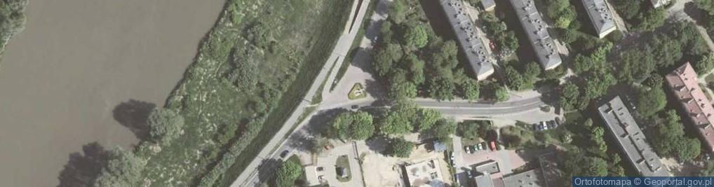 Zdjęcie satelitarne Pamięci pomordowanych przez hitlerowskiego okupanta