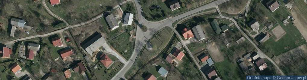 Zdjęcie satelitarne Pamięci zabitych Polaków przez Niemców w 1943 r.