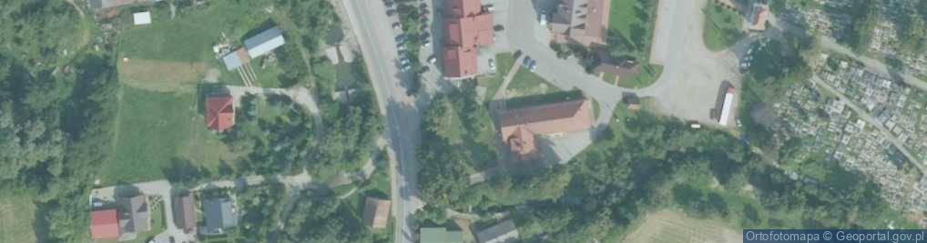 Zdjęcie satelitarne Poległym mieszkańcom Wiśniowa i Lipnika w II wojnie światowej