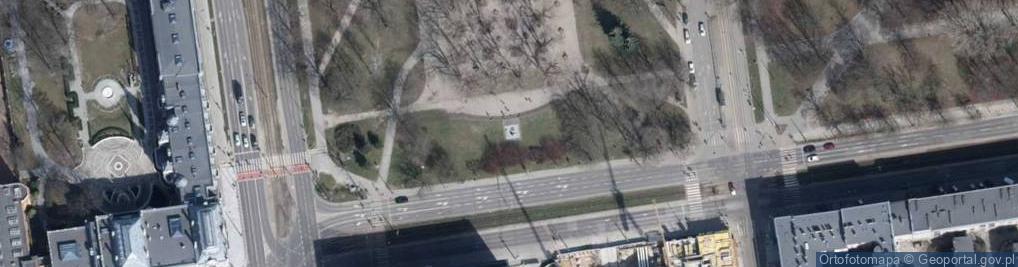 Zdjęcie satelitarne Pomnik Aleksandra Kamińskiego