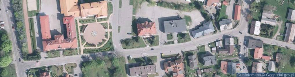 Zdjęcie satelitarne Pomnik ku czci 34 ofiar zbrodni hitlerowskich w latach 1939-194