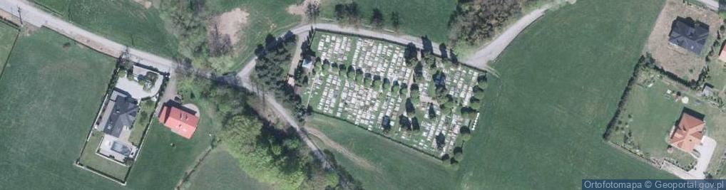 Zdjęcie satelitarne Pomnik ku czci Jana Bereka, Andrzeja Cieślara, Pawła Niemca, Ma