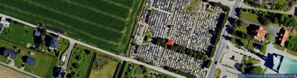 Zdjęcie satelitarne Pomnik ku czci poległych w czasie I i II wojny światowej