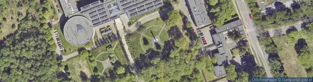Zdjęcie satelitarne Pomnik ku czci poległych żołnierzy 75 pułku piechoty