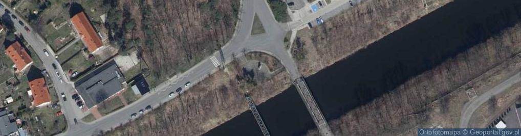 Zdjęcie satelitarne Pomnik ofiarom faszyzmu