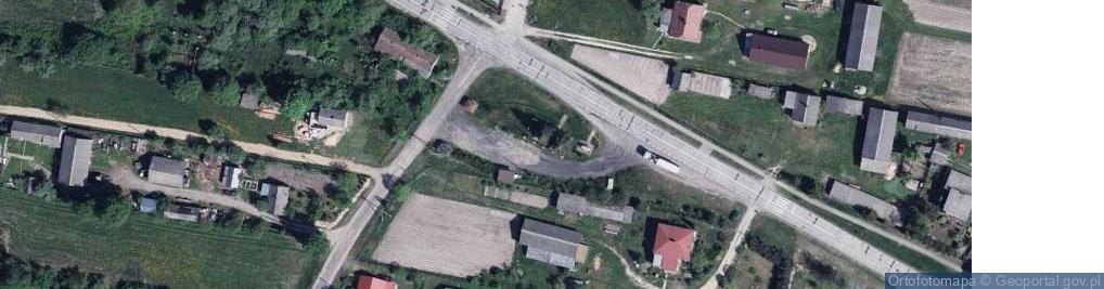 Zdjęcie satelitarne Pomnik pamięci poległych ze wsi Żuków w czasie II Wojny Światow