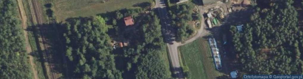 Zdjęcie satelitarne Pomnik pamięci pomordowanym z okresu II wojny światowej