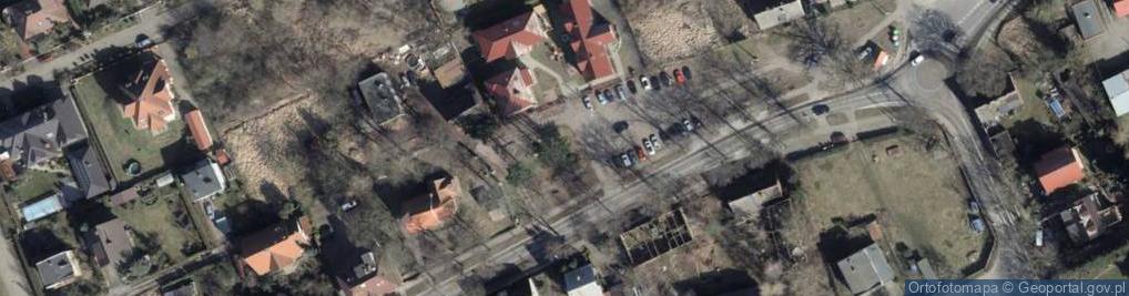 Zdjęcie satelitarne Pomnik poległym mieszkańcom Osowa