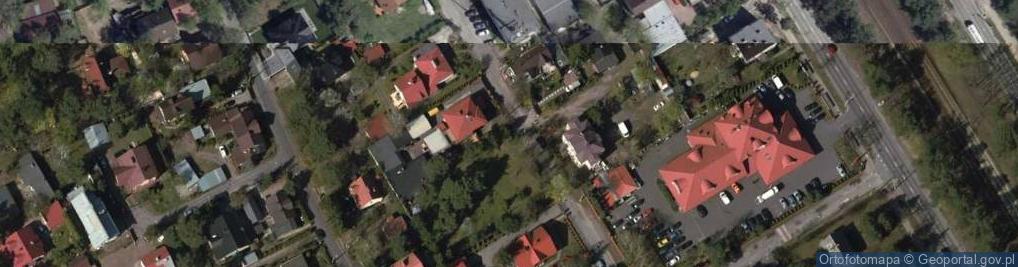 Zdjęcie satelitarne Pomnik poświęcony pamięci 4 żołnierzy AK poległych w tym miejsc