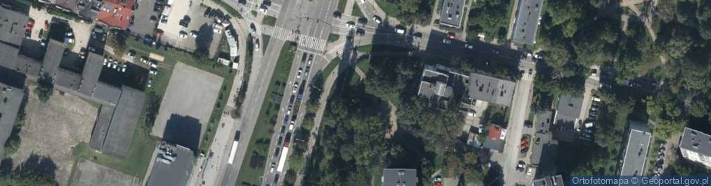 Zdjęcie satelitarne Pomnik upamiętniający rocznicę wybuchu Powstania Listopadowego