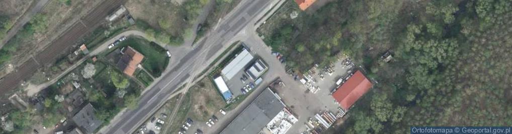 Zdjęcie satelitarne 1.Piotr Komenda Przedsiębiorstwo Wielobranżowe Oponex 2.Piotr Komenda Sigoo