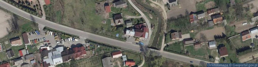 Zdjęcie satelitarne a) Jerzy Oleś - Piekarnia Jerzy, Zygmunt i Krzysztof Oleś b) Jerzy Oleś - Zakład Piekarniczo - Cukierniczy Rogalik.