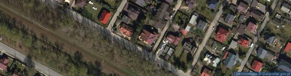 Zdjęcie satelitarne A) Unimark MD B) KMS Ochrona Przeciwpożarowa
