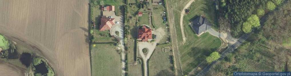Zdjęcie satelitarne Adam Mueller