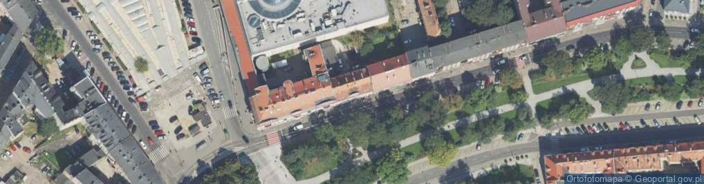 Zdjęcie satelitarne Adikbal Adrian Menderski