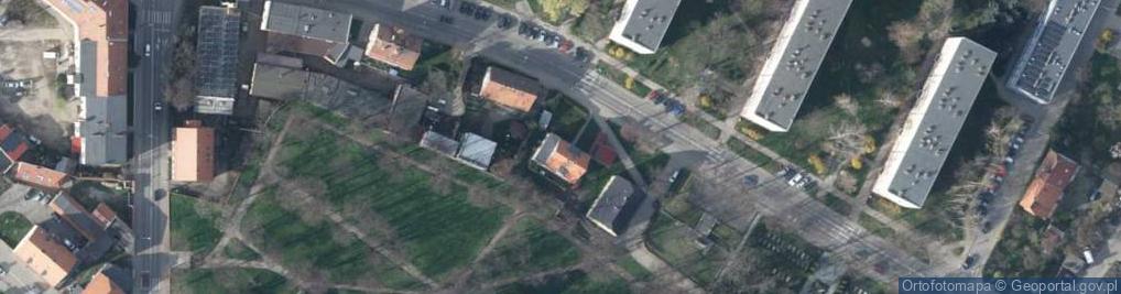 Zdjęcie satelitarne Admet - Adam Burg