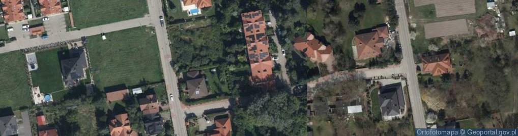 Zdjęcie satelitarne Akademia Evisa