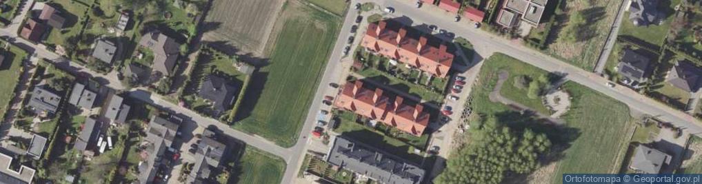 Zdjęcie satelitarne Arkamedic
