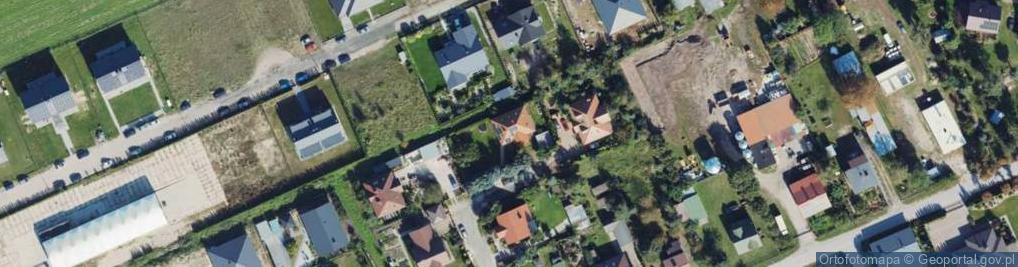 Zdjęcie satelitarne Autohandel-Halmax