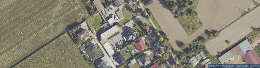 Zdjęcie satelitarne Bartex Hejwosz B. | Znicze i kwiaty