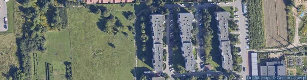 Zdjęcie satelitarne Bauen-Bud