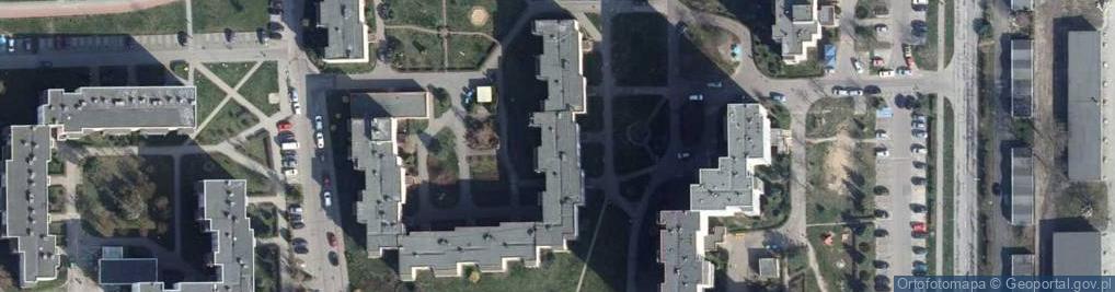 Zdjęcie satelitarne Best School